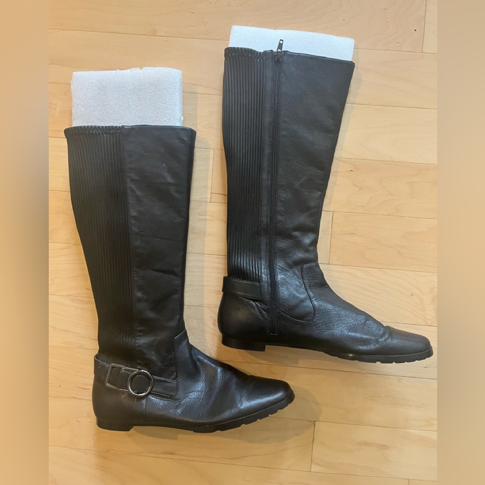 Calvin Klein Dejay Black Leather Boots. Inside Zipper. Silver Buckle. Size 9